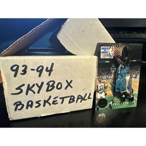 93-94 Skybox Premium Basketball Complete Set‎ #1-341 - All Cards in box